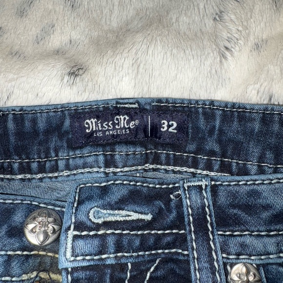 Miss me Women's Blue Jeans - Picture 3 of 7